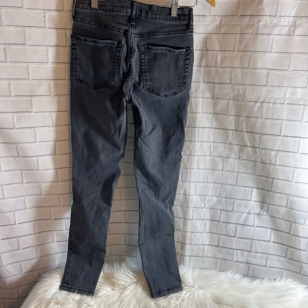 Free People‎ Busted Knee Distressed Black Jeans